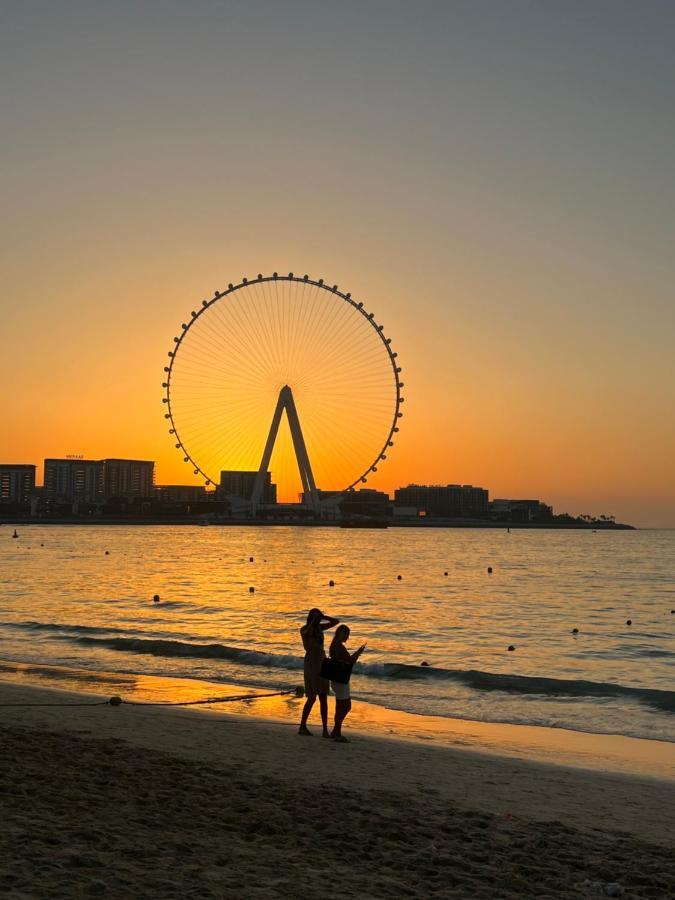 Lunar Hostel 96 Dubaï Extérieur photo